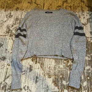 Olivaceous knitted sweater crop top (size Medium)